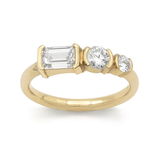 June Ring - White Diamond - Yellow Gold