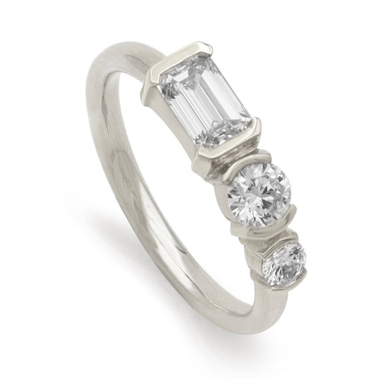 June Ring • White Diamond • White Gold