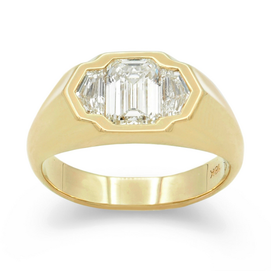 Lou Ring • White Diamond • Yellow Gold