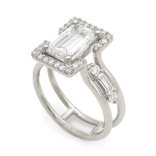 April Ring • White Diamond • White Gold