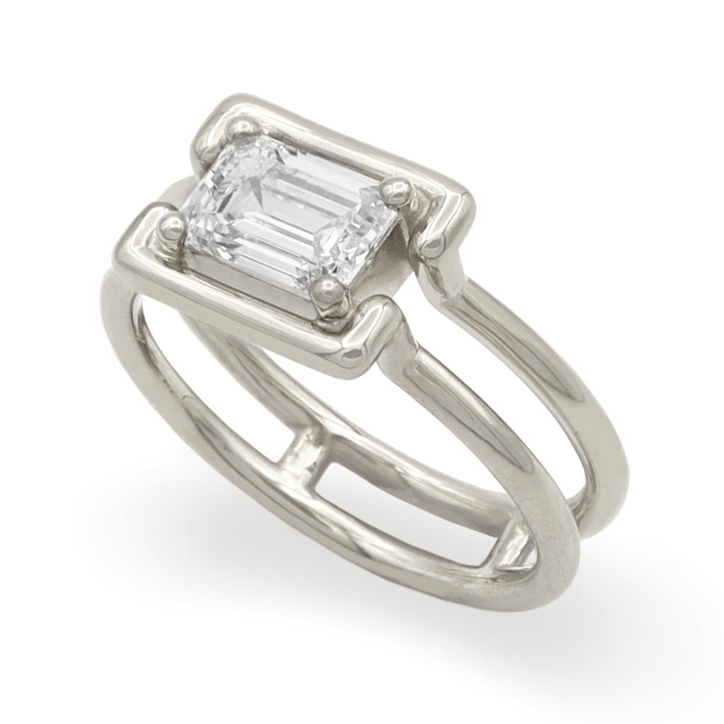 Raine Ring • White Diamond • White Gold