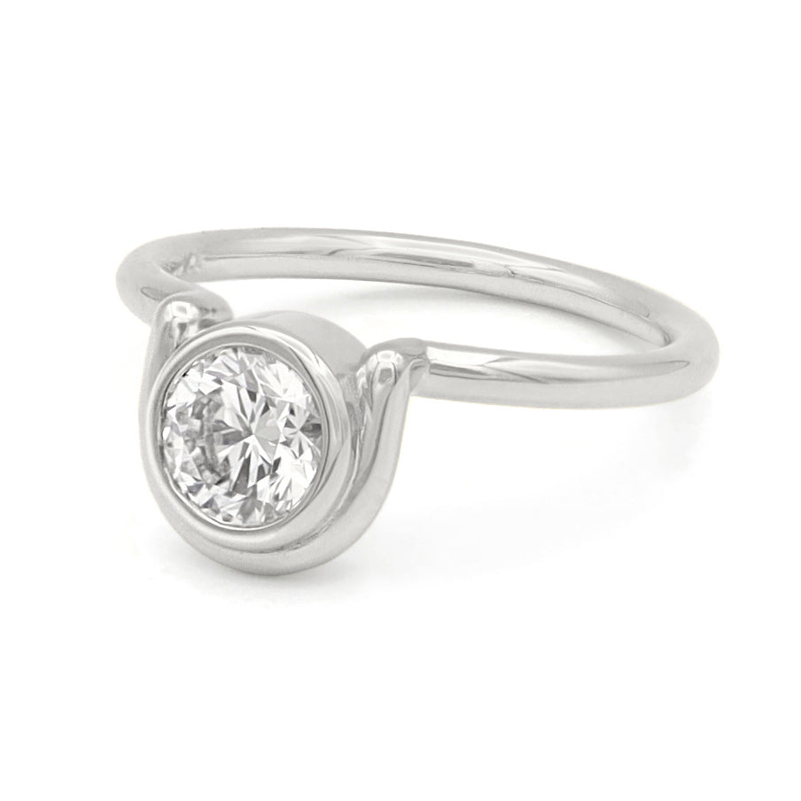 Ossa Ring • White Diamond • White Gold